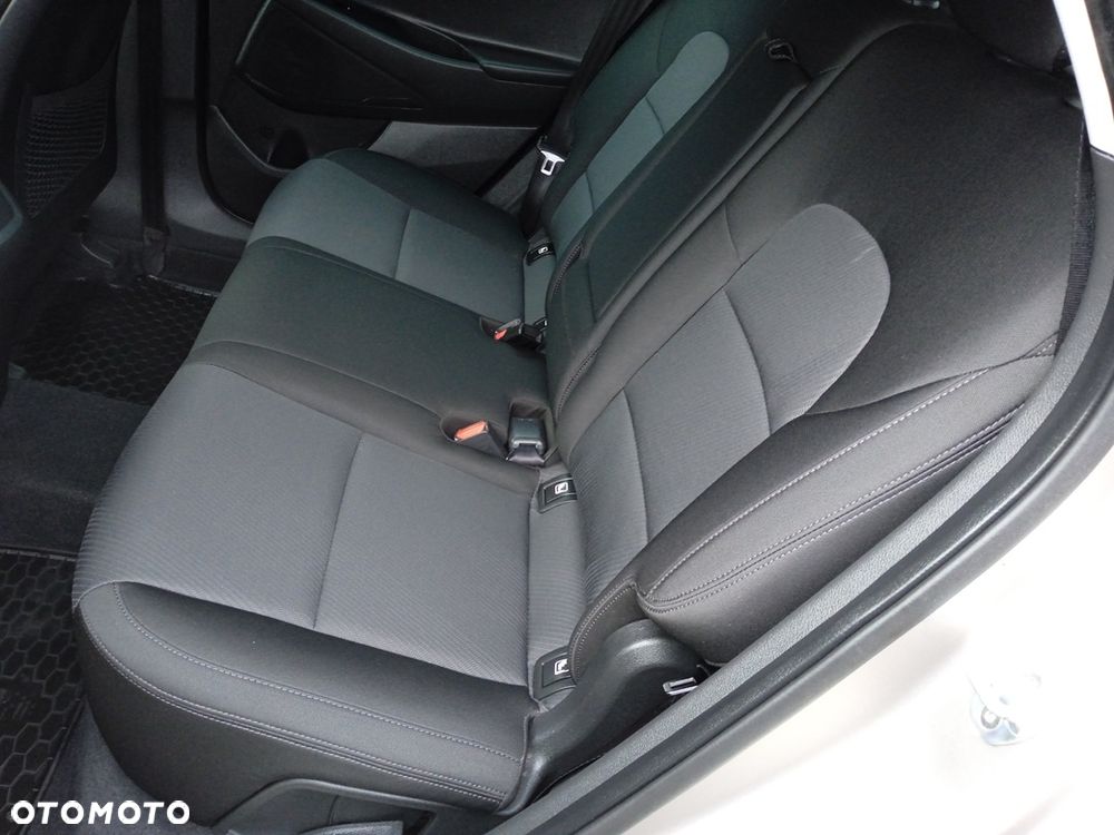 Hyundai Tucson 1.6 GDI BlueDrive Comfort 2WD - 19