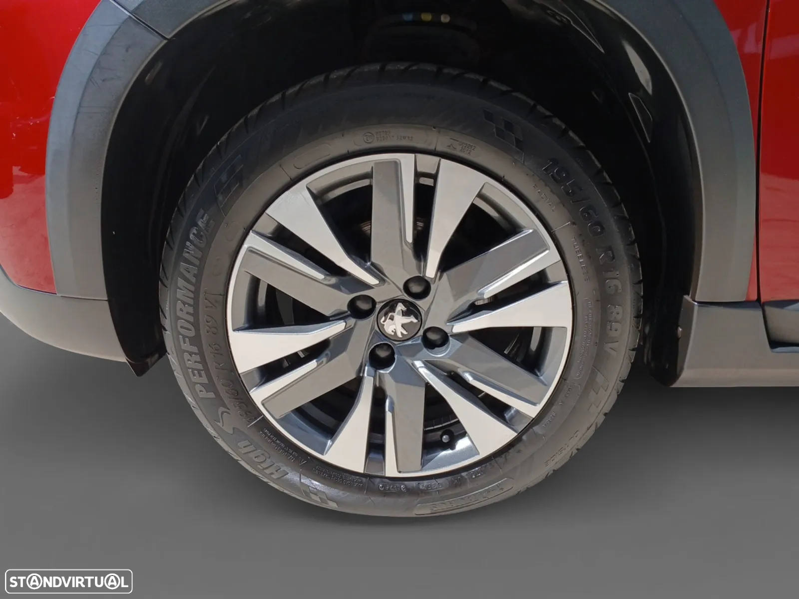 Peugeot 2008 1.2 PureTech Allure - 16