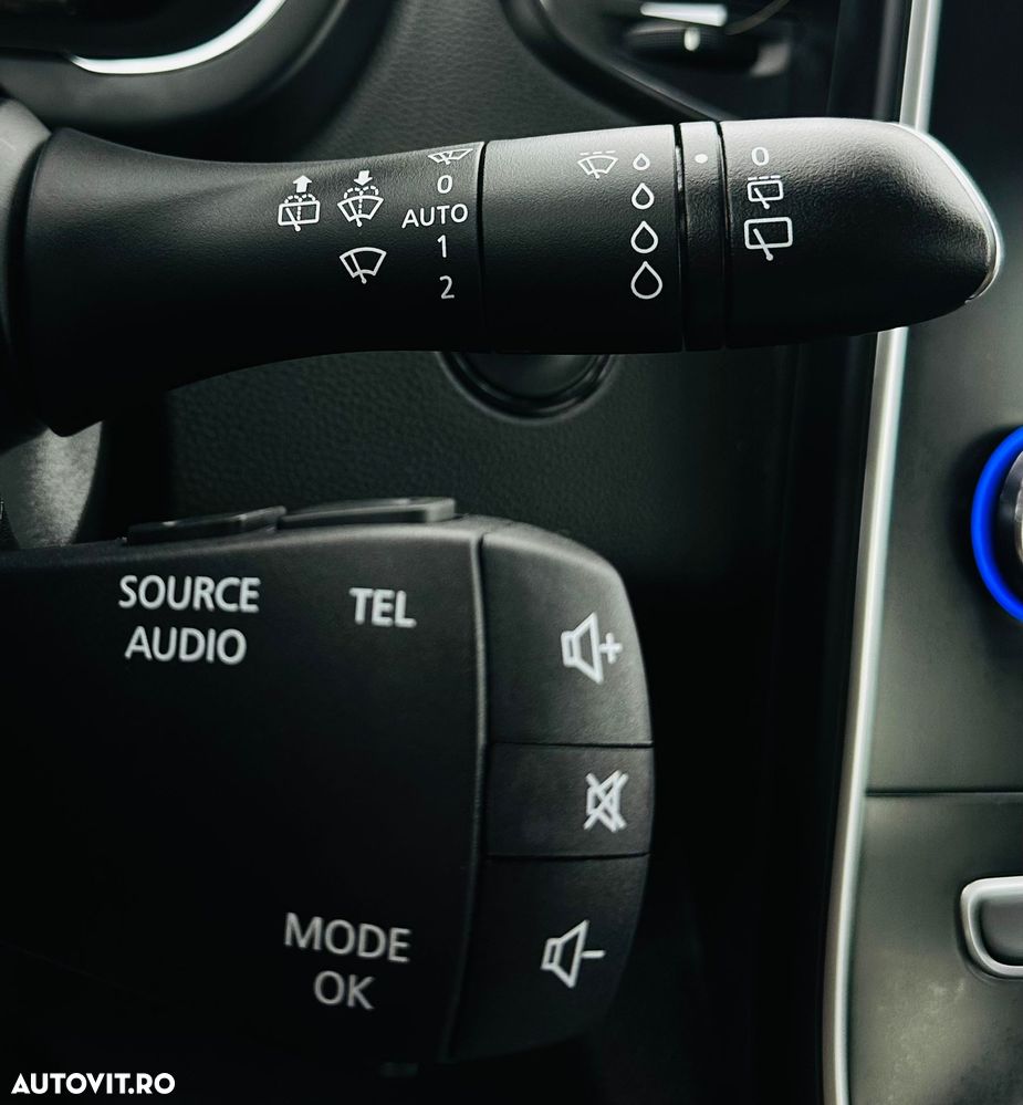 Renault Scenic BLUE dCi 120 BUSINESS EDITION - 28