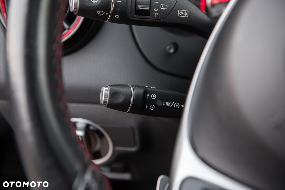 Mercedes-Benz CLA AMG 45 4Matic 7G-DCT - 20