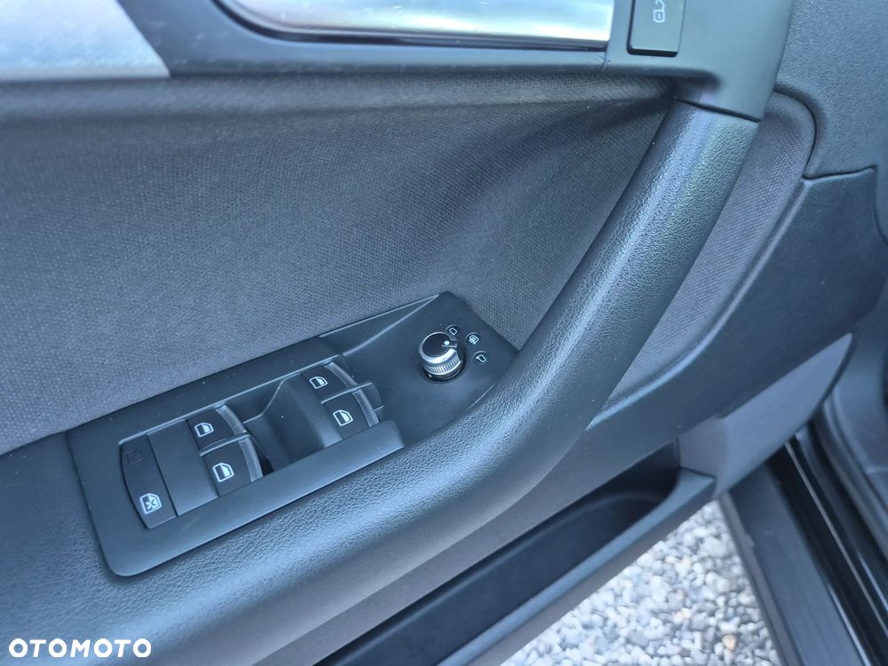 Audi A3 Sportback 1.6 TDI Ambiente - 35