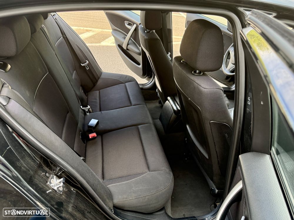 BMW 118 d - 7