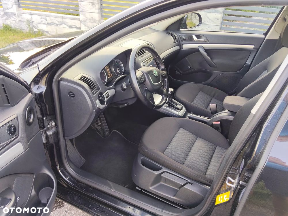 Skoda Octavia 1.8 TSI DSG Ambition - 9
