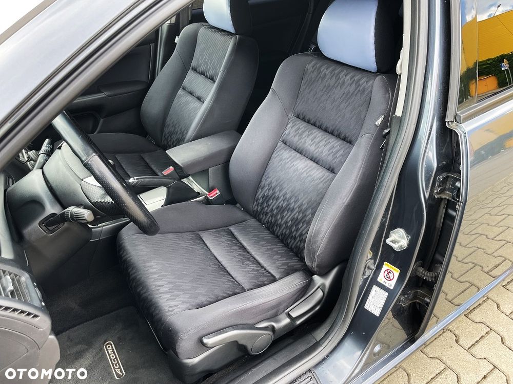Honda Accord 2.0 i Comfort - 11