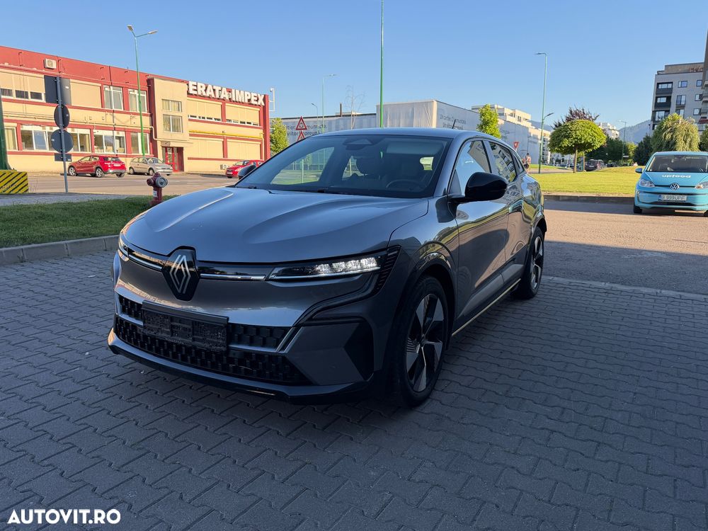 Renault Megane E-TECH 60 kWh 220 CP Iconic - 12