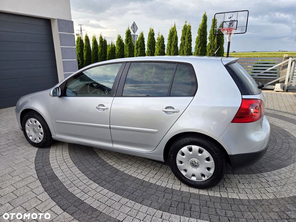 Volkswagen Golf - 9