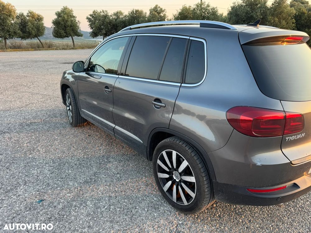 Volkswagen Tiguan - 4