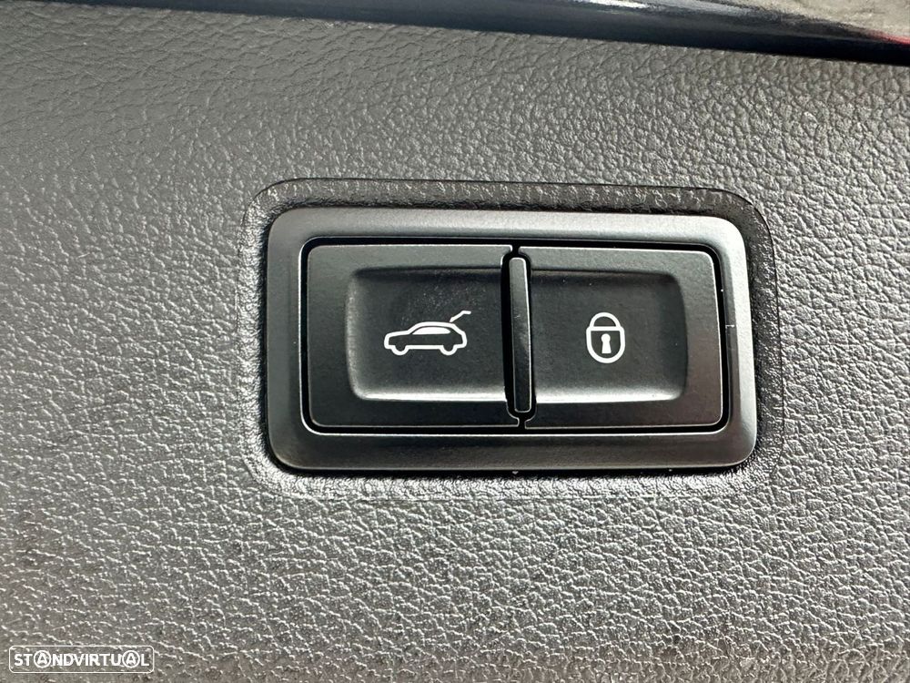 Bentley Bentayga V8 - 30