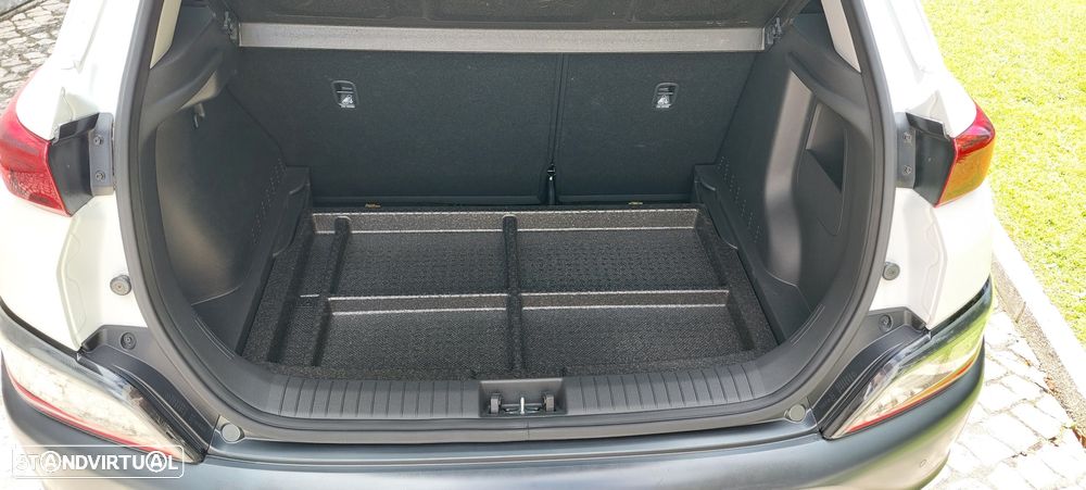 Hyundai Kauai 1.6 GDi HEV Premium (TT) - 12