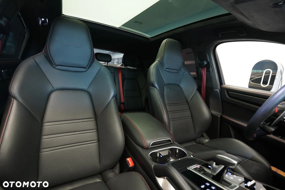 Porsche Cayenne Coupe Turbo - 18