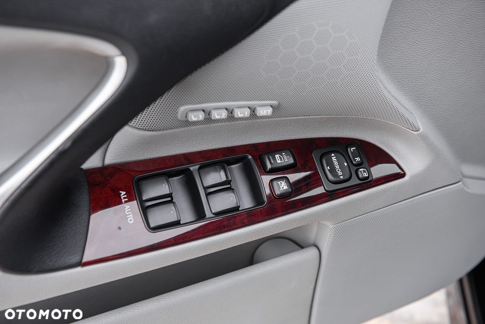 Lexus IS 250 Sport Line - 16