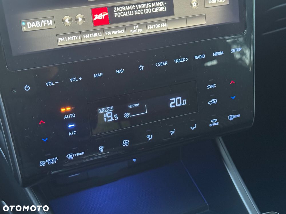 Hyundai Tucson 1.6 T-GDi HEV Executive 2WD - 26