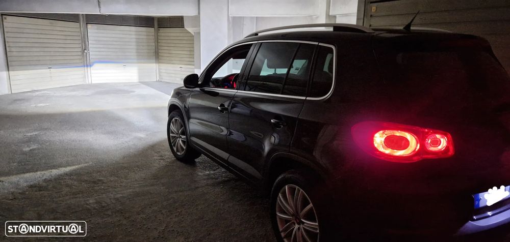 VW Tiguan 2.0 TDi Sport 4Motion - 10