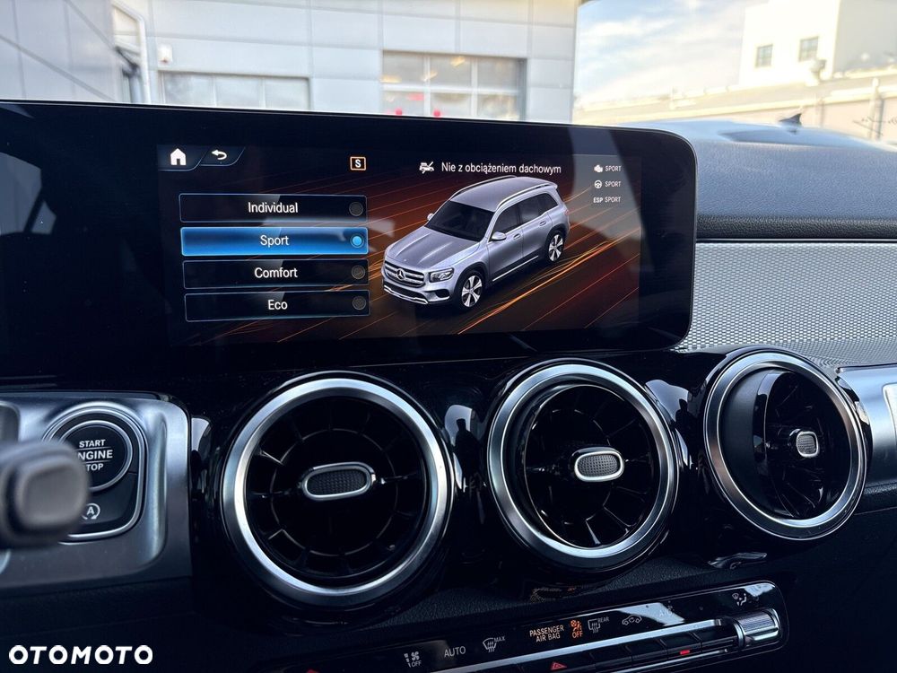 Mercedes-Benz GLB 200 7G-DCT - 29