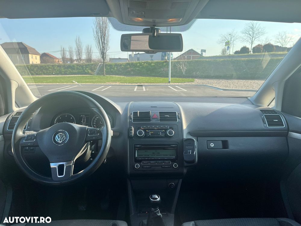 Volkswagen Touran - 7