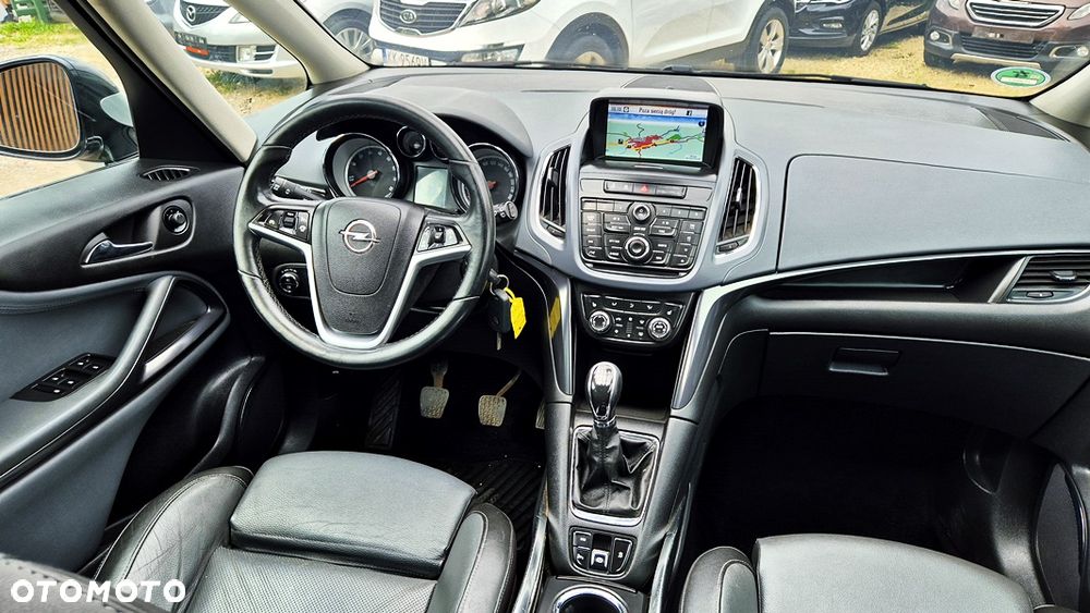 Opel Zafira Tourer 1.4 Turbo Business Innovation - 31