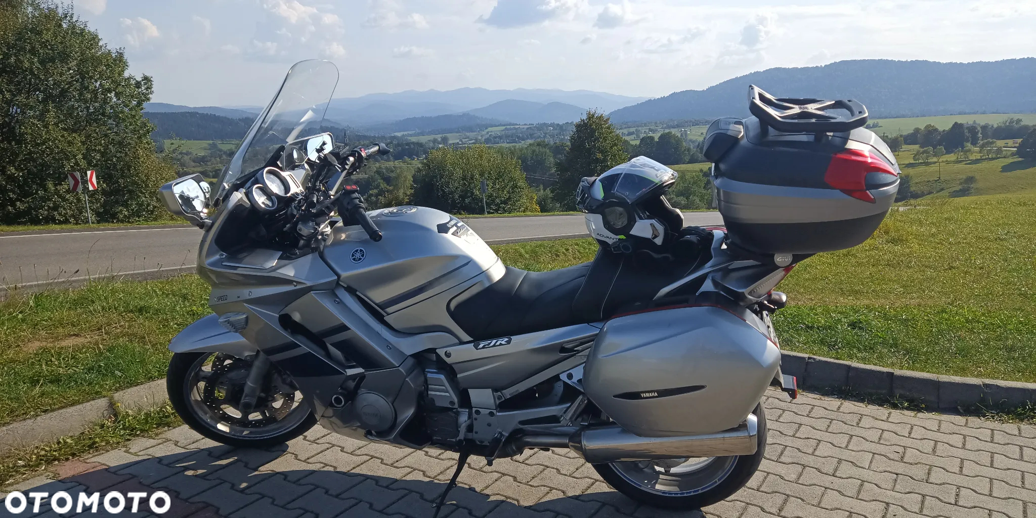 Yamaha FJR - 3