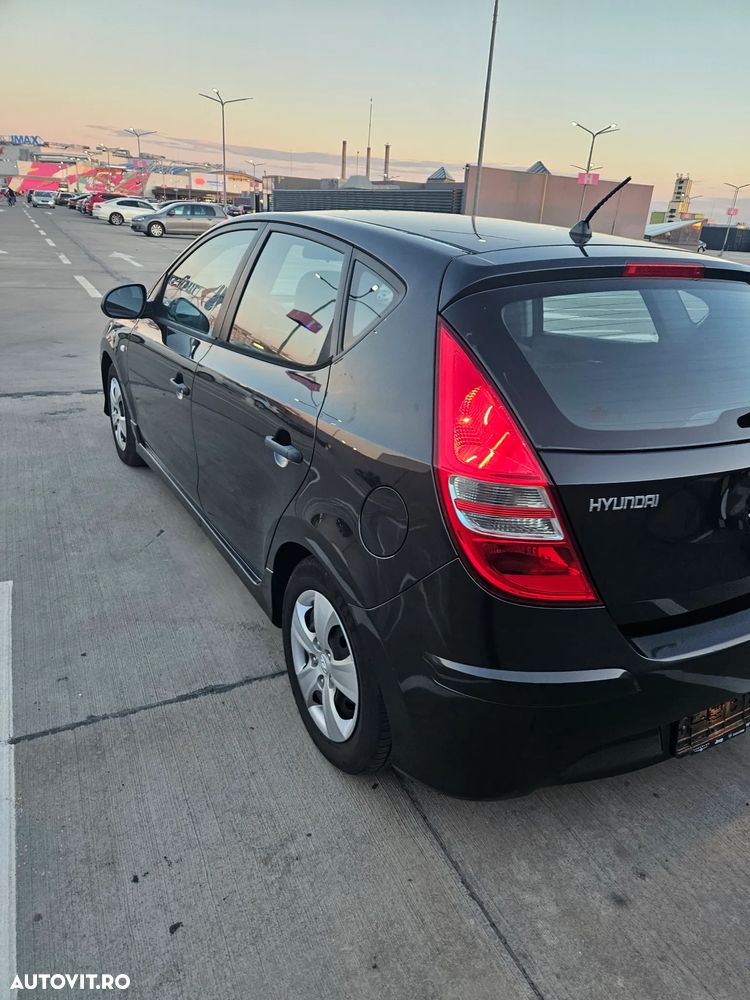 Hyundai i30 1.6 CRDI GL VM Comfort - 4