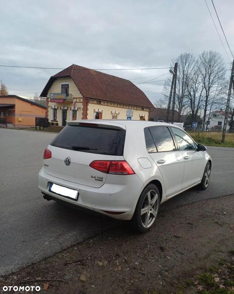 Volkswagen Golf - 2