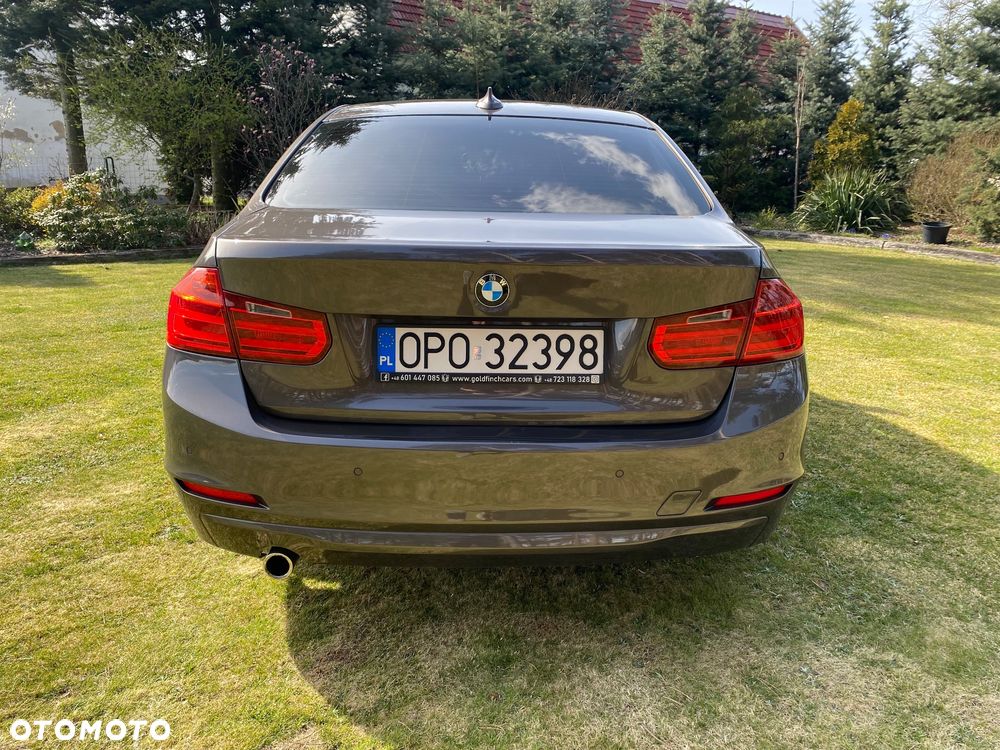 BMW Seria 3 316d - 6