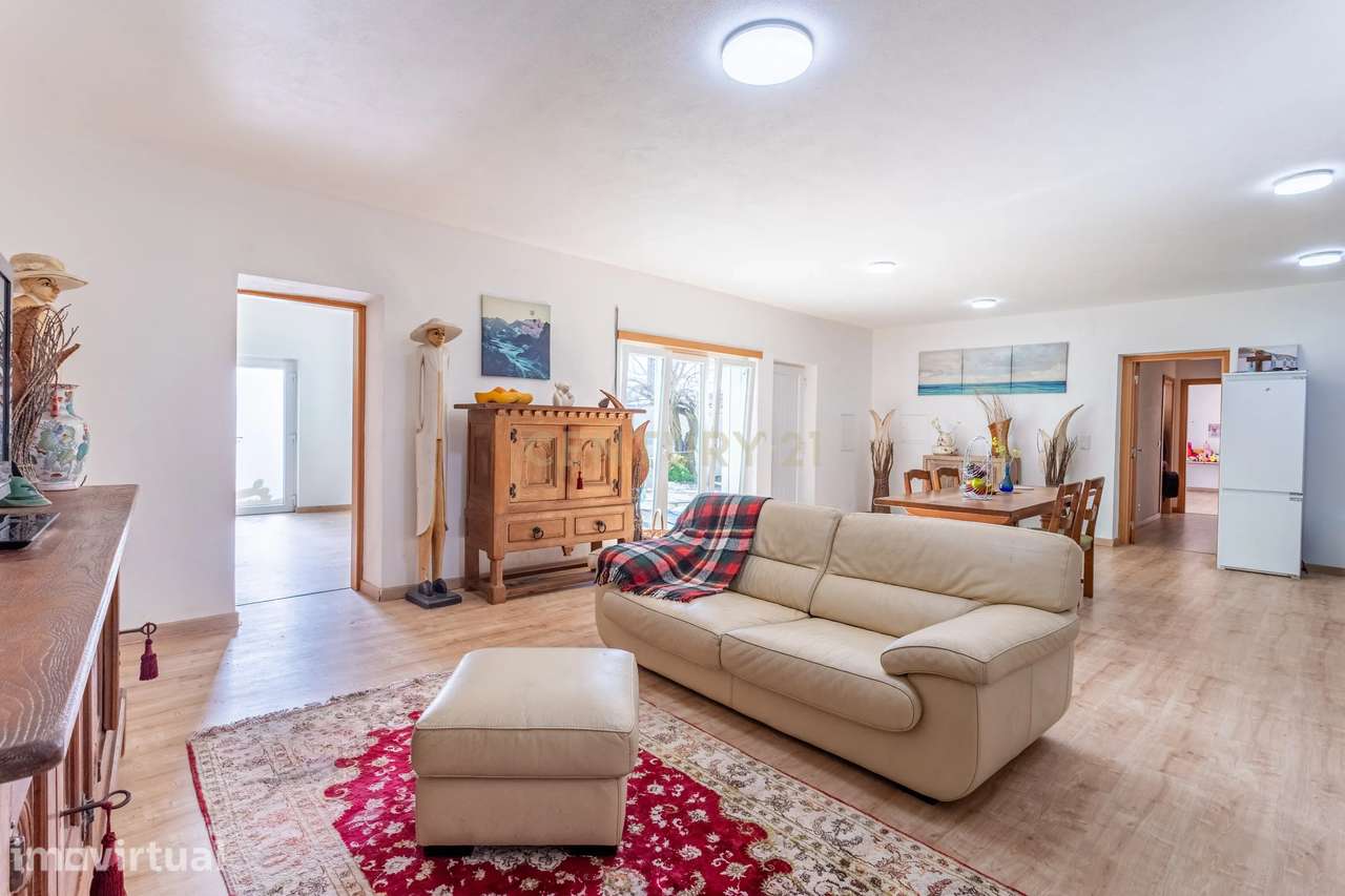 Moradia T2+1 Renovada no Casal Novo , perto de Santa Barbára - Grande imagem: 2/21