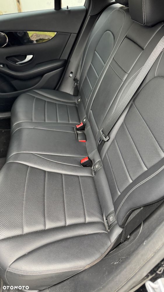 Mercedes-Benz GLC 220 d 4Matic 9G-TRONIC - 5