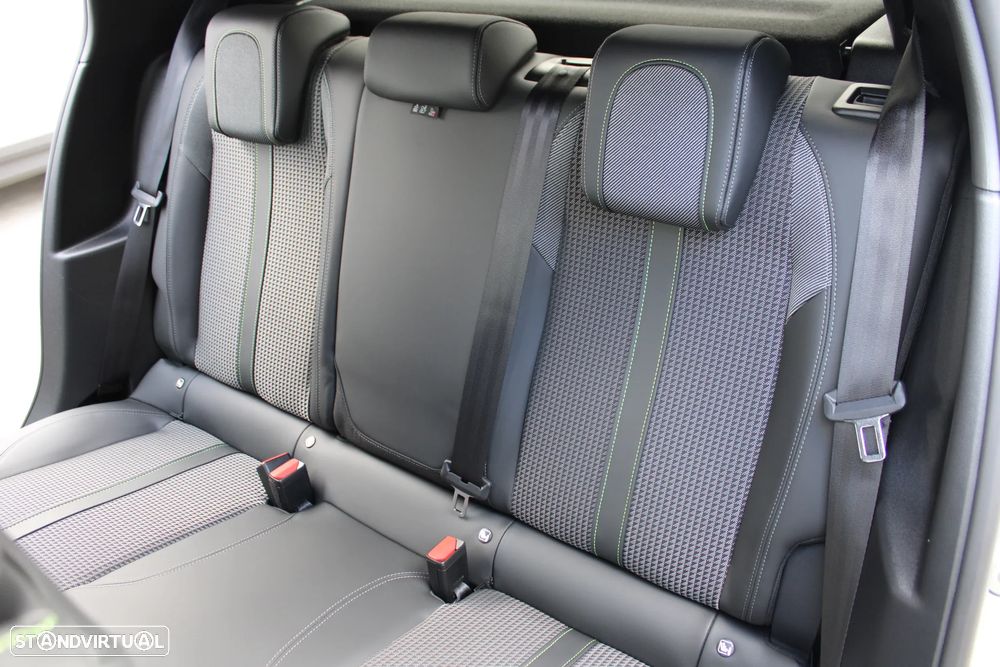 Peugeot e-208 50 kWh GT Line - 46