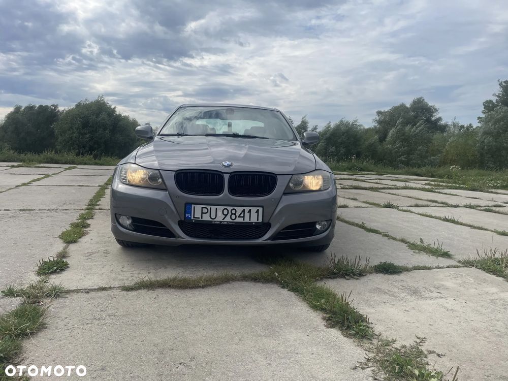 BMW Seria 3 318d - 3