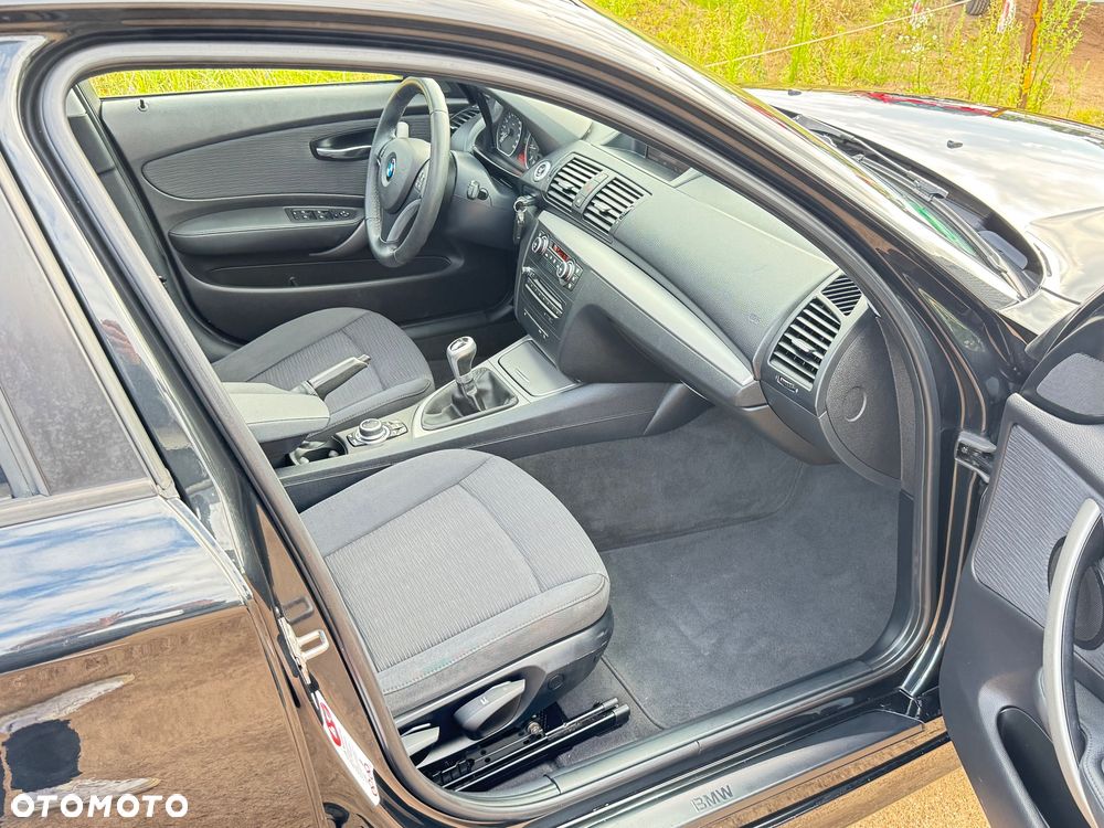 BMW Seria 1 116i - 19