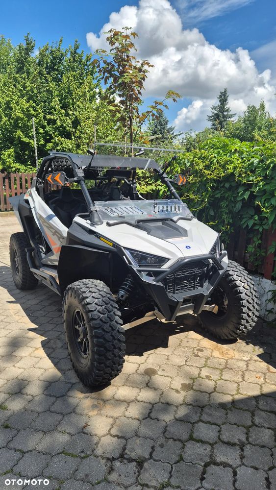 Polaris RZR