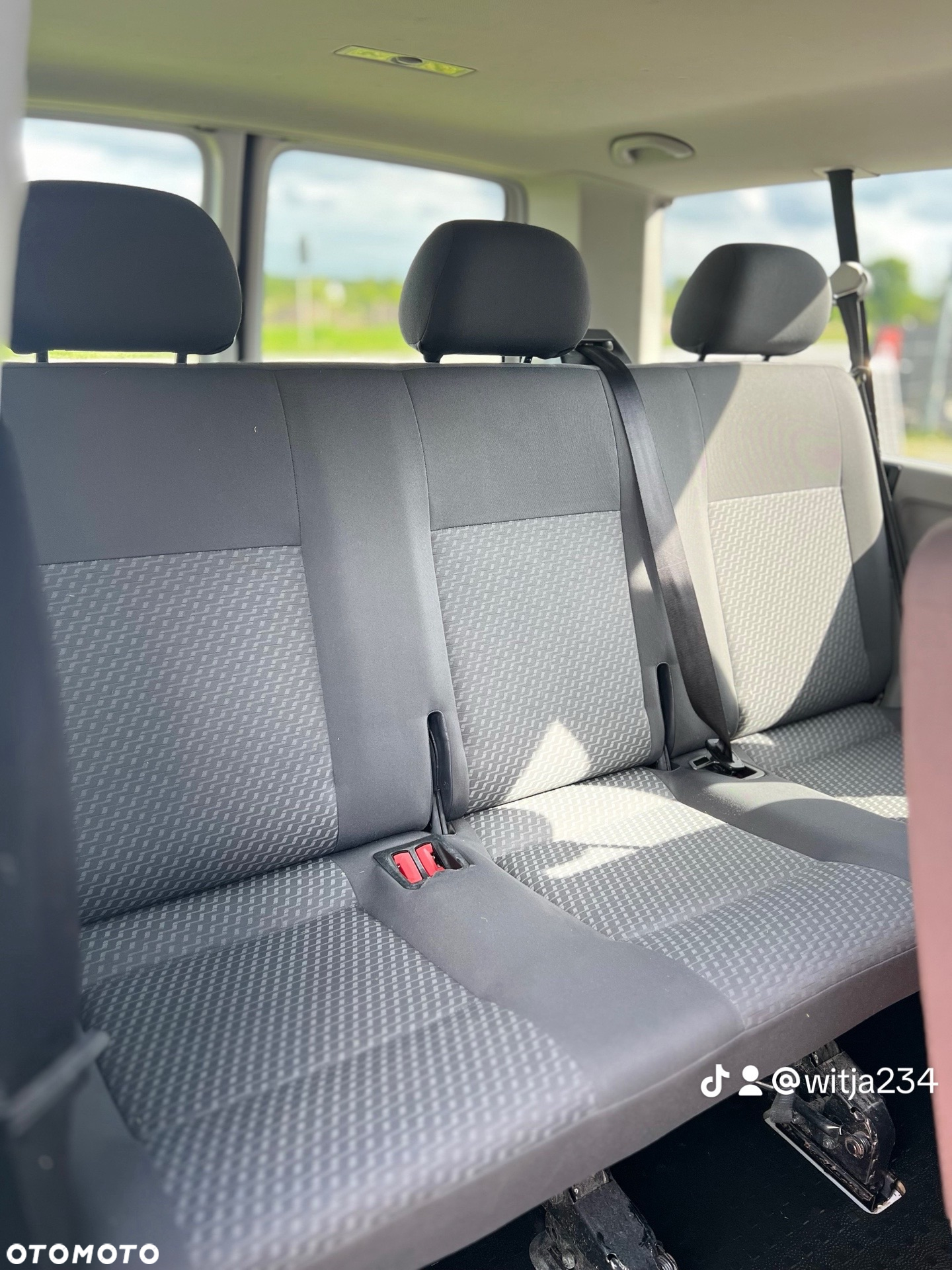 Volkswagen Caravelle BiTDI L1 Comfortline - 15