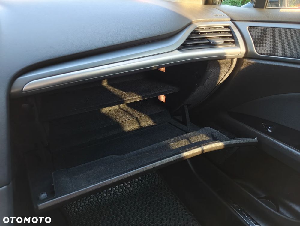 Ford Mondeo 2.0 TDCi Titanium PowerShift - 20