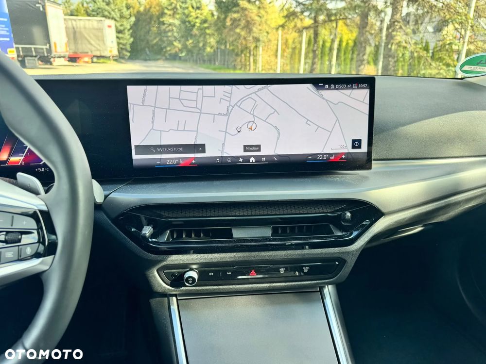 BMW Seria 3 318i - 18