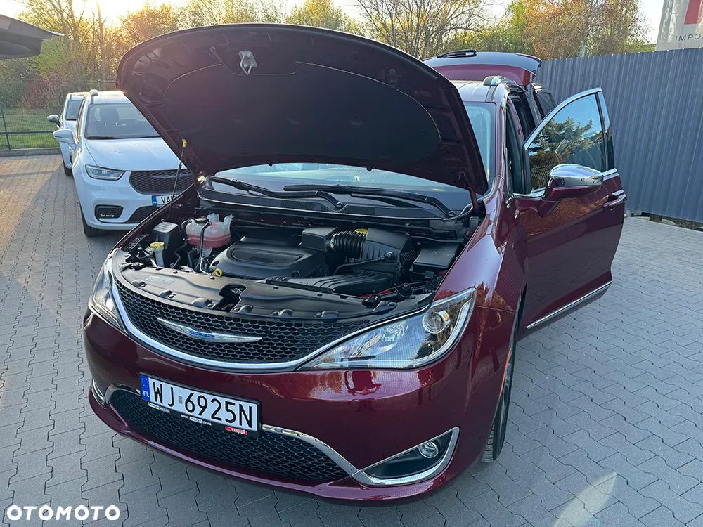 Chrysler Pacifica - 9