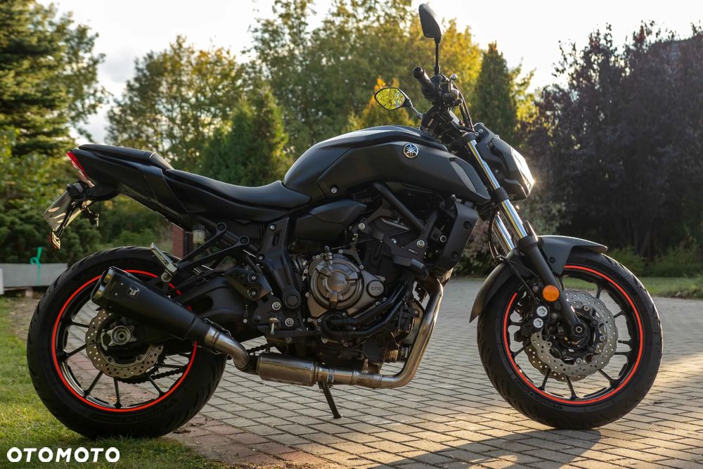 Yamaha MT - 7