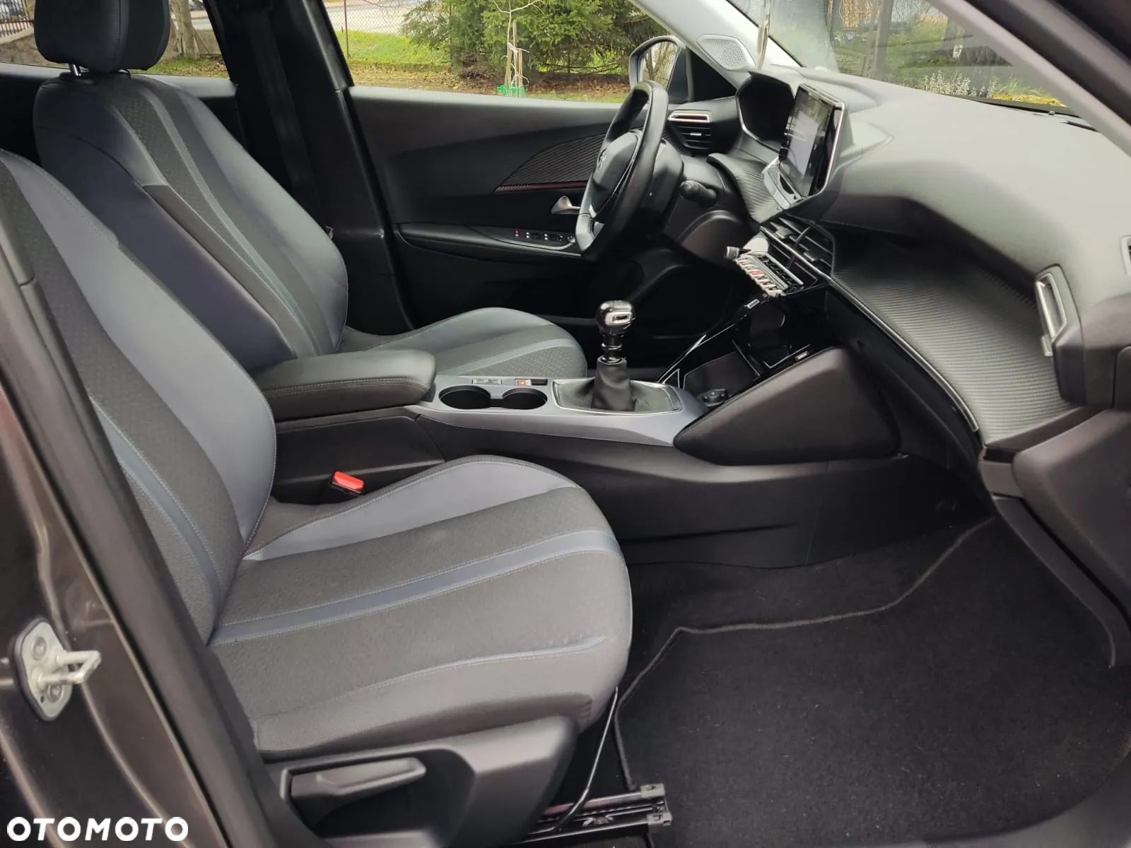 Peugeot 2008 PureTech 100 Stop&Start Allure - 17