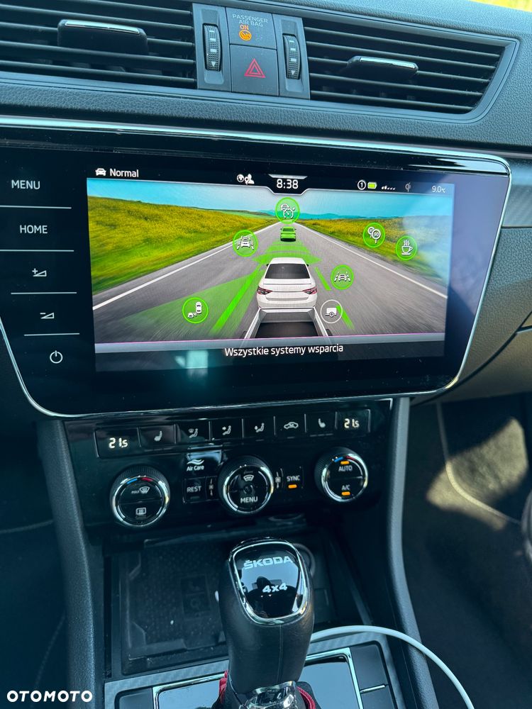 Skoda Superb 2.0 TSI 4x4 Sportline DSG - 19