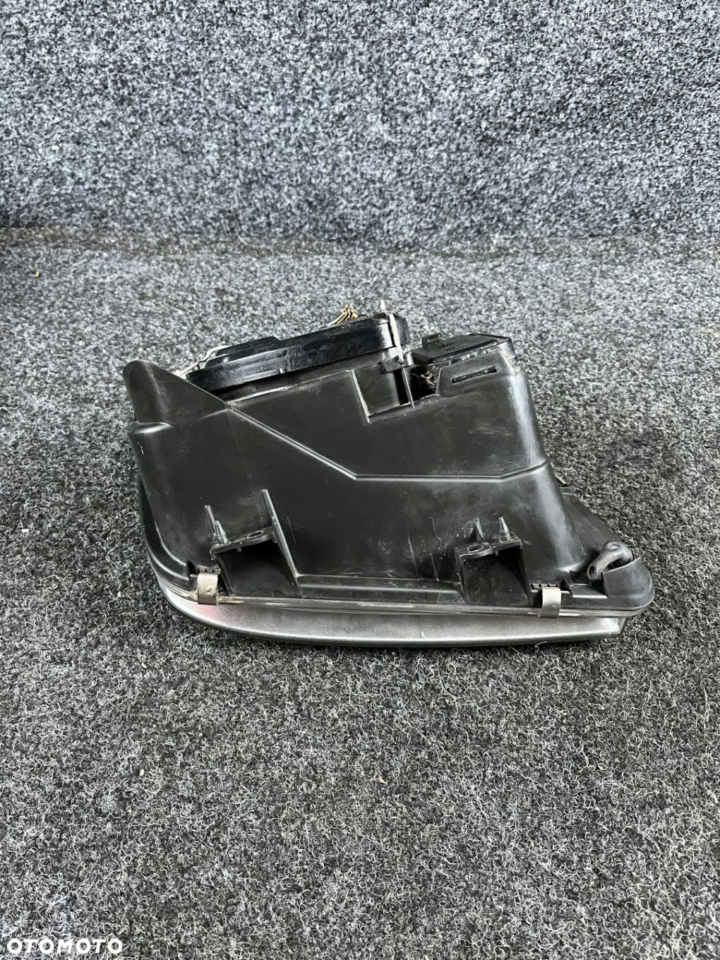 vw bora reflektor lampa lewy przód lewa przednia hella OE - 9