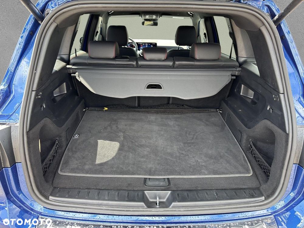 Mercedes-Benz GLB - 26