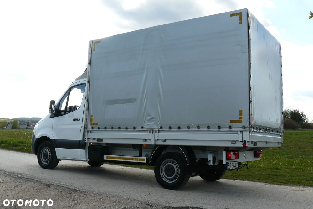 Mercedes-Benz Sprinter 907 3,0 V6 - 3