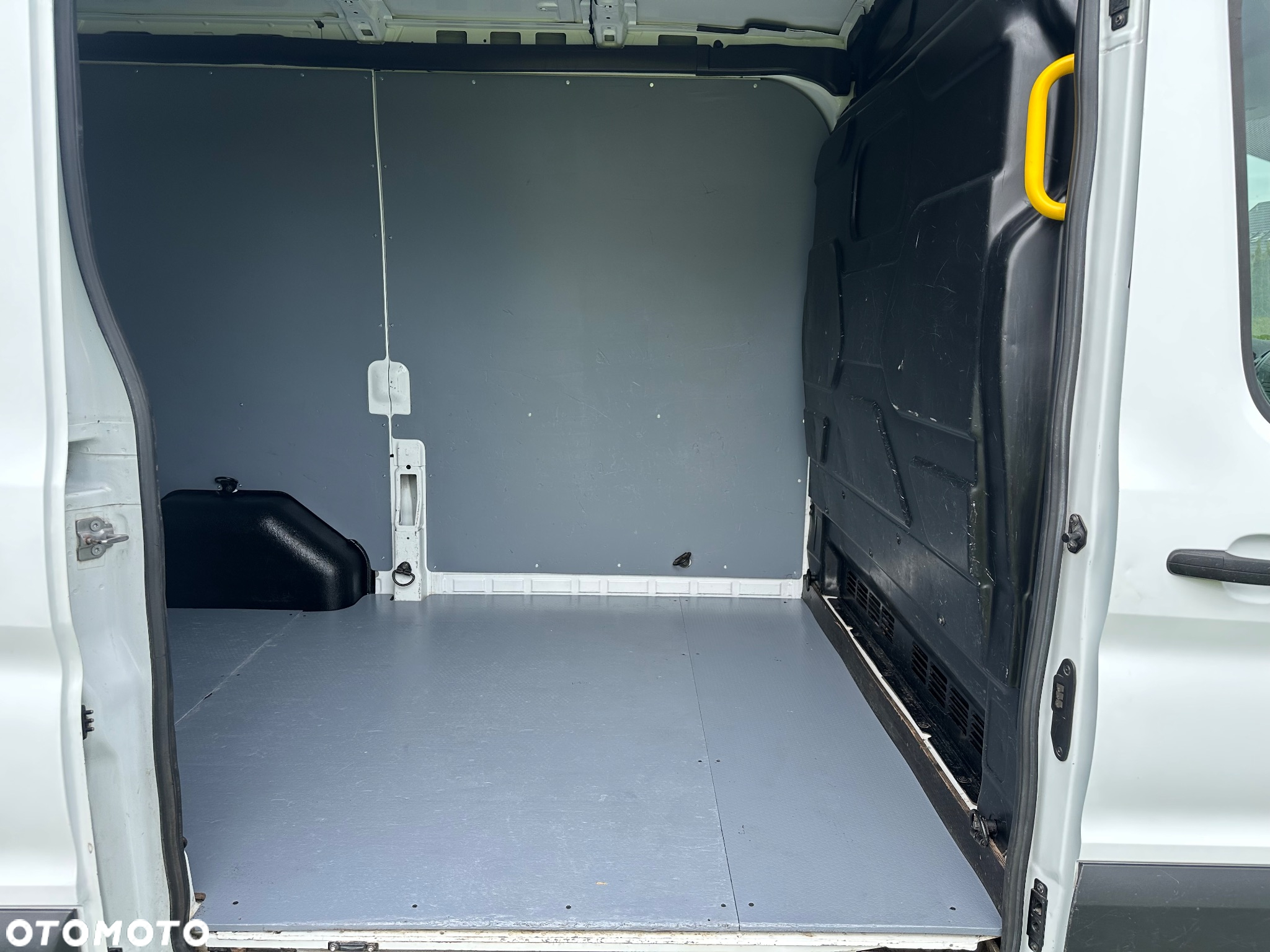 Ford Transit - 9