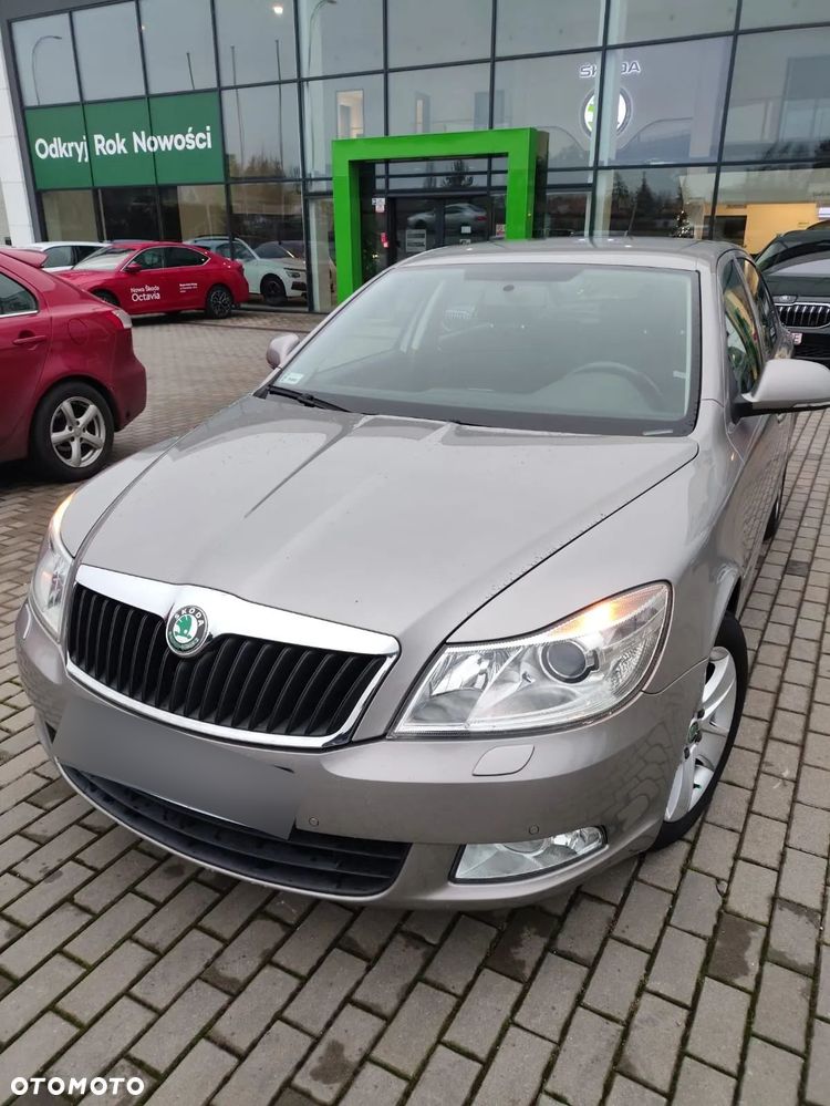 Skoda Octavia 2.0 TDI Elegance DSG - 25