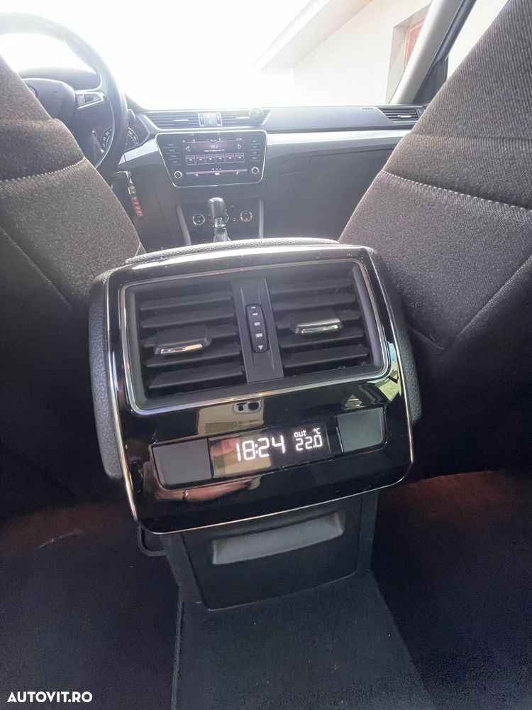 Skoda Superb 2.0 TDI 4X4 DSG L&K - 15