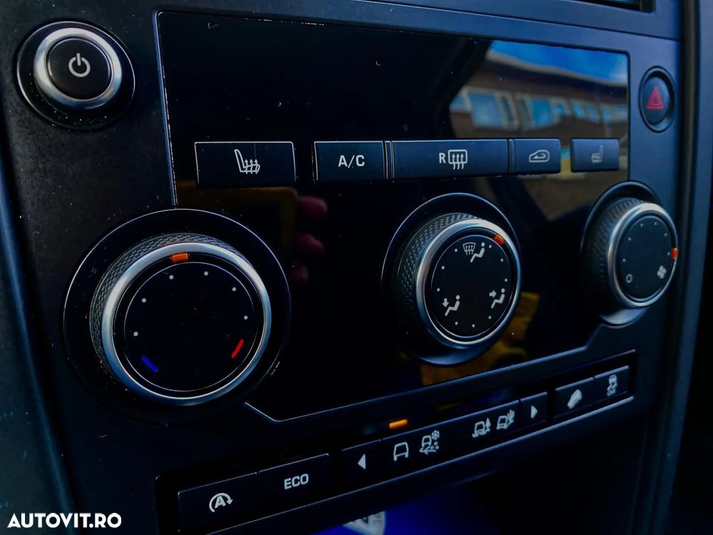 Land Rover Discovery Sport - 27