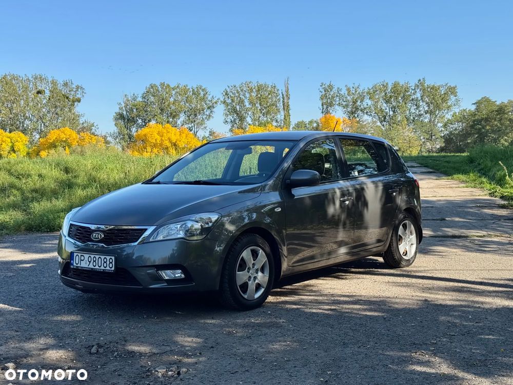Kia Ceed 1.4 Comfort - 1