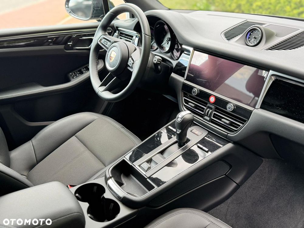 Porsche Macan - 12