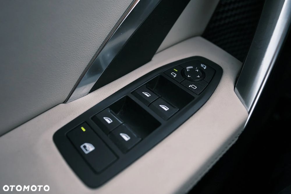 BMW X1 - 20