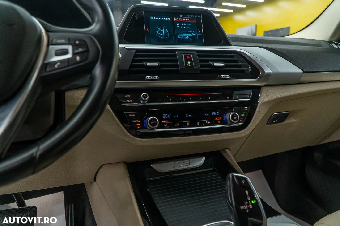 BMW X3 xDrive20d AT xLine - 32