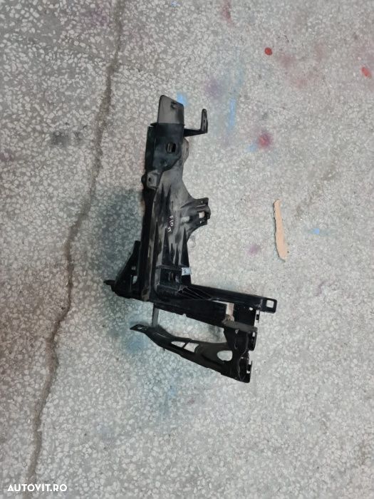 Suport far stanga oem BMW seria 5 F10 F11 - 1