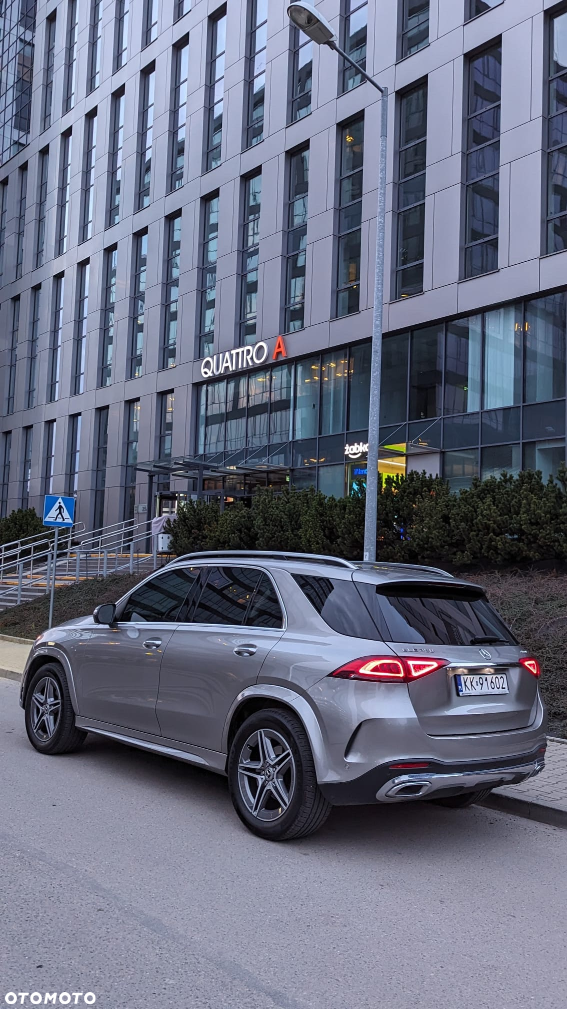 Mercedes-Benz GLE - 28